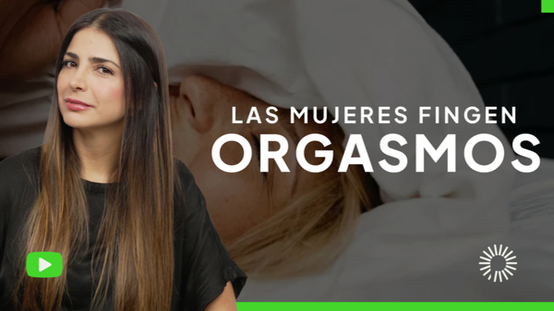 <p>Es un tema que pocos se atreven a hablar, pero es más común de lo que imaginas. ¿Por qué algunas mujeres fingen orgasmos en lugar de expresar lo que realmente sienten?  ¿Es para proteger el ego de su pareja, evitar una conversación incómoda o simplemente por presión social?<br />
<br />
<br />
En este video exploraremos:<br />
 </p>

<ul>
	<li> Las razones psicológicas y emocionales detrás de este fenómeno</li>
	<li> Cómo la educación y la cultura influyen en la sexualidad femenina</li>
	<li> Claves para una comunicación más abierta y placentera en la intimidad <br />
	<br />
	El placer no debería ser fingido, sino vivido. Descubre cómo mejorar la conexión en pareja y disfrutar de una sexualidad más auténtica</li>
</ul>